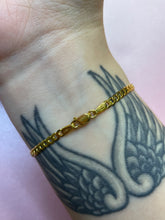 Load image into Gallery viewer, Ombré Gemstone Baby Curb