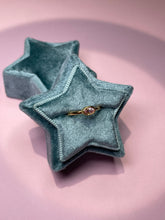 Load image into Gallery viewer, Oval Pink Spinel Baby Bezel Band
