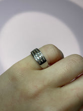 Load image into Gallery viewer, WG Triple Diamond Row Band
