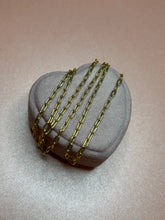 Load image into Gallery viewer, Baby Paperclip Chain
