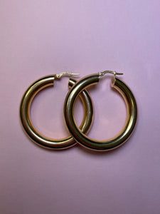 Chubby Medium Hoops