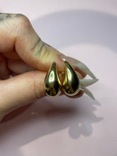 Load image into Gallery viewer, Baby Droplet Studs
