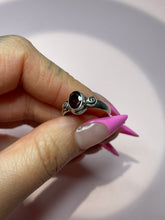 Load image into Gallery viewer, Garnet Scroll Ring
