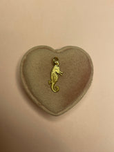 Load image into Gallery viewer, Seahorse Pendant
