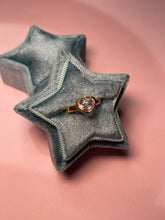 Load image into Gallery viewer, Sapphire Heart Bezel Band
