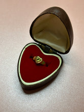 Load image into Gallery viewer, Chubby Peridot Heart Bezel Band
