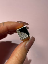 Load image into Gallery viewer, Yin Yang Onyx &amp; Diamond Chunky Ribbed Signet Ring
