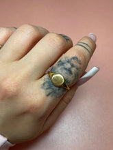 Load image into Gallery viewer, Round Signet Ring
