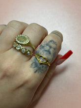 Load image into Gallery viewer, Ribbed Diamond Heart Ring
