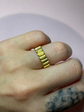 Load image into Gallery viewer, Ridged Cigar Band
