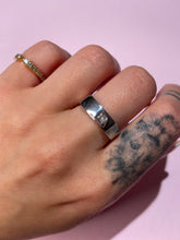 Load image into Gallery viewer, Solitaire Diamond WG Rectangle Signet Ring
