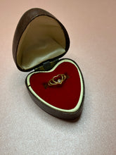 Load image into Gallery viewer, Ribbed Diamond Heart Ring
