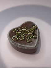 Load image into Gallery viewer, Dangle Heart Station Bracelet
