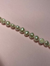 Load image into Gallery viewer, Chunky FW Pearl Bracelet
