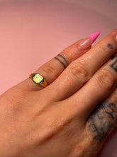 Load image into Gallery viewer, Baby Square Pinky Signet Ring
