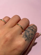 Load image into Gallery viewer, Baguette Diamond Baby Donut Band
