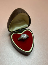 Load image into Gallery viewer, Crystal Heart Ring
