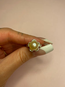 Pink Jumbo Cultured Pearl Flower Silver Ring