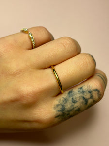 14K 2mm Baby Donut Band