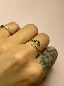 Emerald Eye Snake Ring