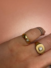 Load image into Gallery viewer, Double Heart Diamond Ring
