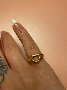 Ribbed Heart Cut Out Ring