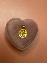 Load image into Gallery viewer, 22K Multi Flower Pendant

