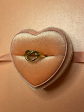 Load image into Gallery viewer, Love Knot Ring
