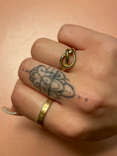 Load image into Gallery viewer, Love Knot Ring
