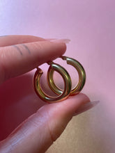 Load image into Gallery viewer, 4mm Small Chubby Hoops
