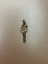 Load image into Gallery viewer, Mini bunny key

