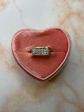 Load image into Gallery viewer, Abstract Diamond Ring
