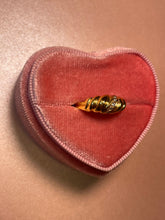 Load image into Gallery viewer, Diamond Shrimp Ring
