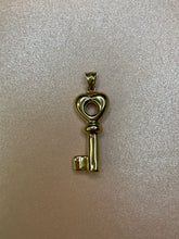 Load image into Gallery viewer, Puffy Heart Key
