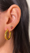 Load image into Gallery viewer, Chunky Oval Hoops
