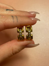 Load image into Gallery viewer, Diamond Link Hoops
