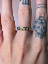 Load image into Gallery viewer, 5 Diamond Domed Band
