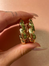 Load image into Gallery viewer, Chunky Graduated Twist Hoops
