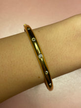 Load image into Gallery viewer, OMC Étoile Bangle
