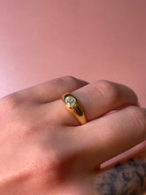 Load image into Gallery viewer, Solitaire Diamond Dome
