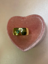 Load image into Gallery viewer, Emerald Heart Cigar Band
