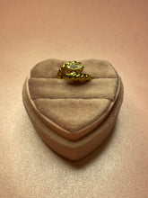 Load image into Gallery viewer, Ribbed Marquise Diamond
