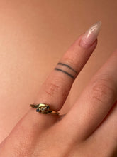 Load image into Gallery viewer, Sapphire &amp; Diamond Pinky
