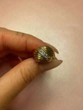 Load image into Gallery viewer, Chunky Ribbed Diamond Dome
