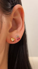 Load image into Gallery viewer, 22K Diamond Flower Studs
