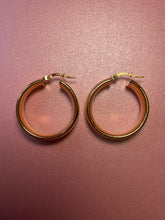 Load image into Gallery viewer, Chunky Flat Edge Hoops
