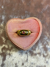 Load image into Gallery viewer, Flutter Heart Ring
