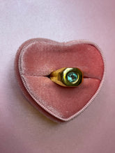 Load image into Gallery viewer, Emerald Chubby Signet Ring
