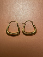 Load image into Gallery viewer, Abstract Triangle Hoops
