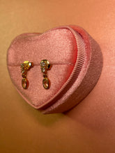 Load image into Gallery viewer, Moonstone Diamond Droplets
